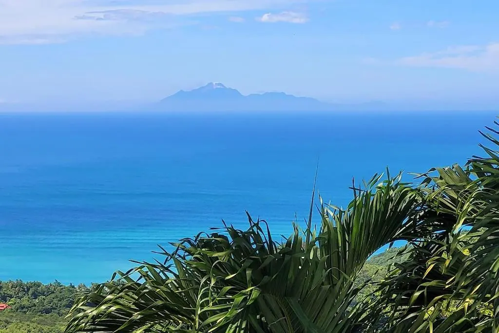 A Perle De Vue - Appartement De Charme Piscine & Spa Avec Vues Mer & Foret Deshaies 0*,  Guadeloupe